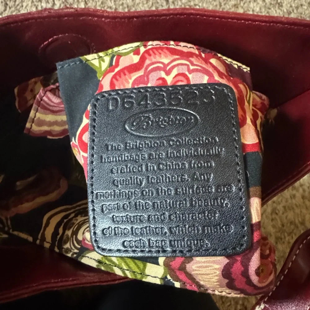 Brighton red croc embossed handbag - Picture 14 of 15